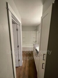 205 6th Ave photo'