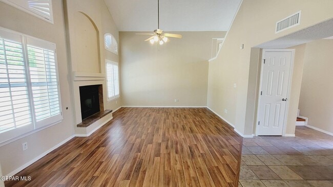 6329 Franklin Ridge Dr in El Paso, TX - Building Photo - Building Photo