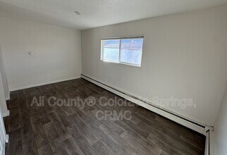 2119 Preuss Rd in Colorado Springs, CO - Building Photo - Building Photo