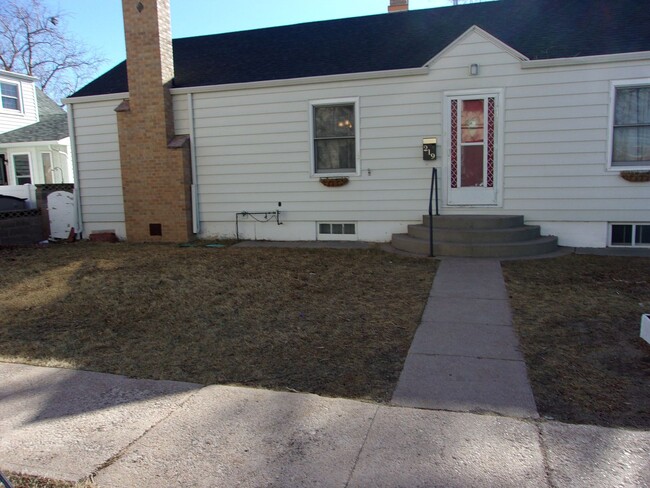 219 E 7th Ave in Cheyenne, WY - Foto de edificio - Building Photo