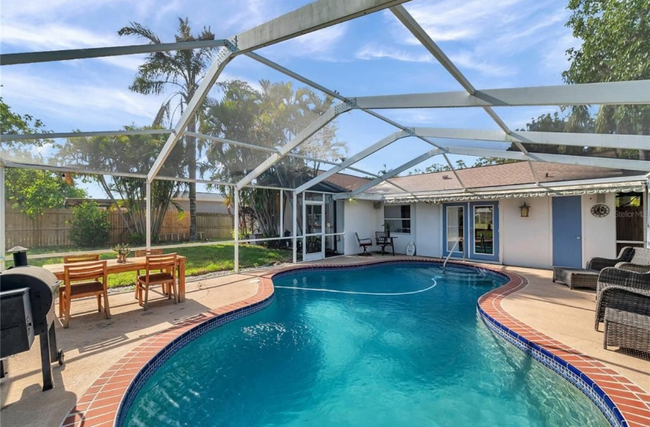 property at 2873 Sarah Dr