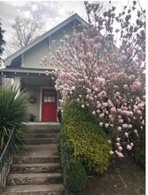 3818 N Commercial Ave in Portland, OR - Building Photo - Building Photo