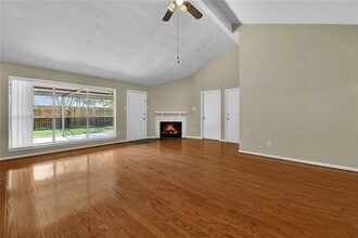 2610 Old Oak Ln in Houston, TX - Building Photo - Building Photo