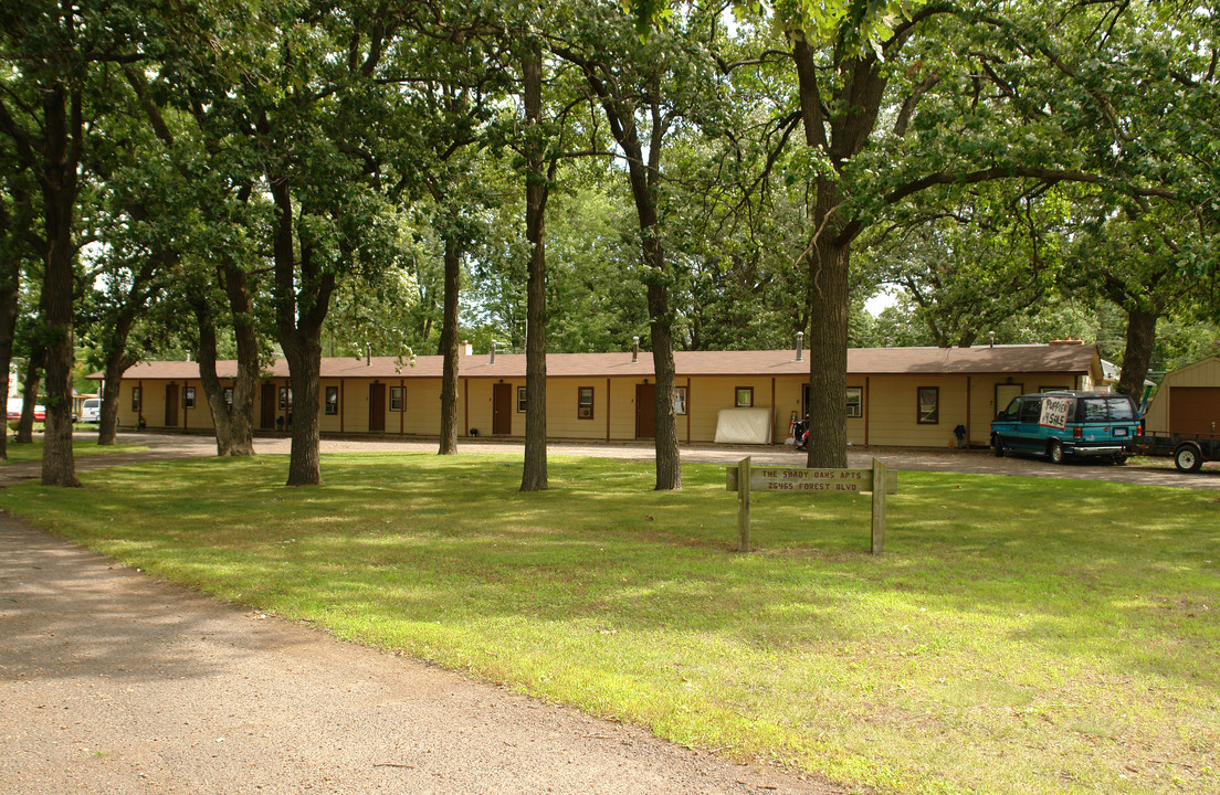 The Shady Oaks Apartments in Wyoming, MN - Building Photo