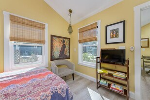 4105 Dinglewood Ave, Unit SI ID1579123P in Charlotte, NC - Building Photo