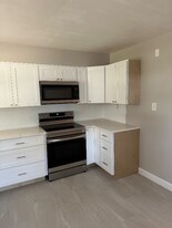 7309 44th Ave N in St. Petersburg, FL - Building Photo