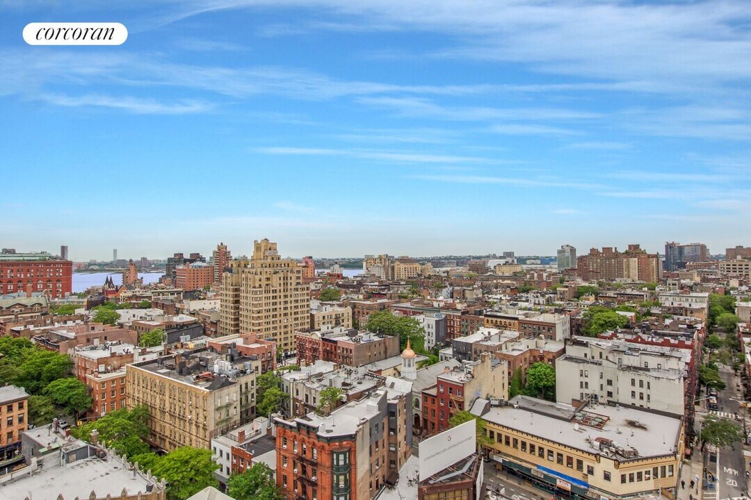 3 Sheridan Square in New York, NY - Building Photo