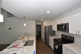 3393 Fergus St in North Port, FL - Building Photo - Building Photo