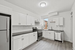 321 College Ave in Lancaster, PA - Building Photo