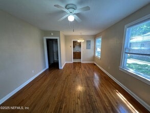 2614 College St in Jacksonville, FL - Building Photo - Building Photo