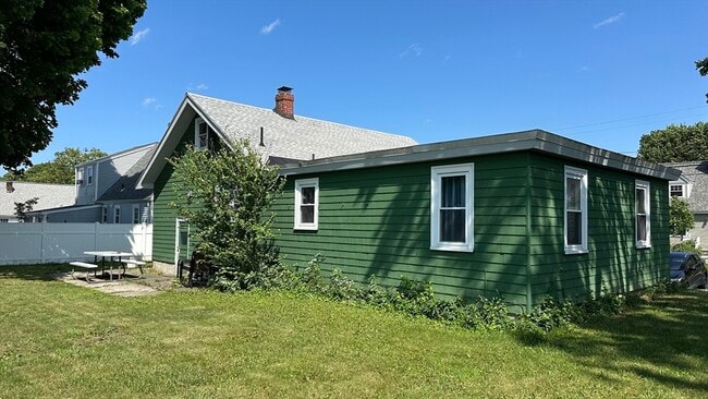 76 Shed St in Quincy, MA - Building Photo - Building Photo