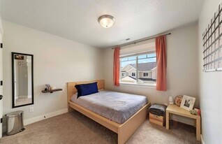 52 N 2000 W in Lehi, UT - Building Photo