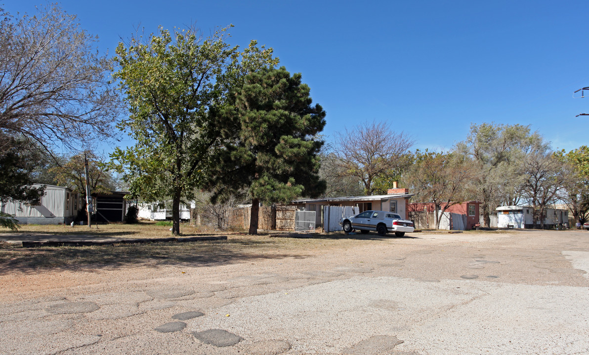 7502 Ave H in Lubbock, TX - Foto de edificio