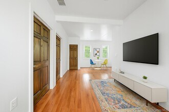 14 Yankee Pl in Ellenville, NY - Building Photo - Building Photo