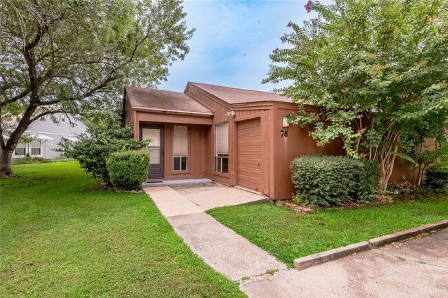 property at 76 Westwood Dr W