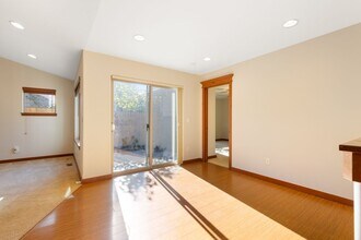 1087 S Cottonwood Rd in Bozeman, MT - Building Photo - Building Photo