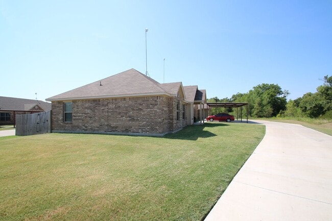 property at 137 Sunburst Ct