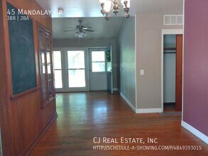 45 Mandalay Dr in Ballwin, MO - Building Photo - Building Photo