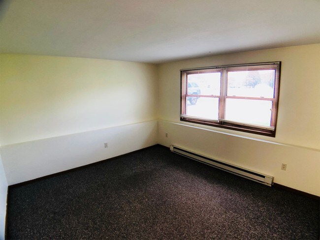 3728 Allen Dr-Unit -1 in Cortland, NY - Building Photo - Building Photo