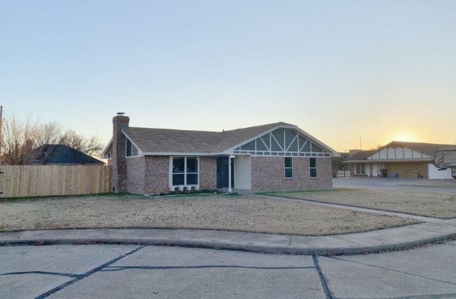 6 Shady Brook Ct in Wichita Falls, TX - Building Photo - Building Photo