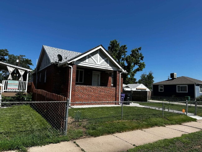 property at 4662 N Williams St