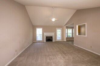 1248 Mill Race Ln in Matthews, NC - Foto de edificio - Building Photo