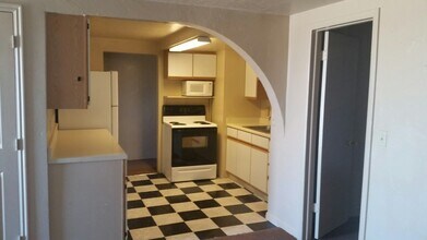 437 N River Ln, Unit Desert Springs in Littlefield, AZ - Building Photo - Building Photo