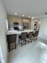 254 NW 11th Ct, Unit 994-401 in Florida City, FL - Foto de edificio - Building Photo
