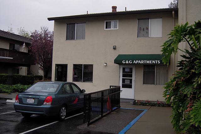 G and G Apartments in San Leandro, CA - Building Photo - Building Photo