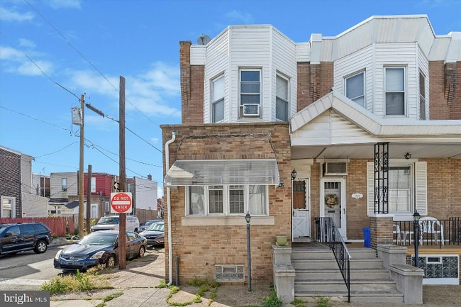 2842 Cedar St in Philadelphia, PA - Building Photo - Building Photo