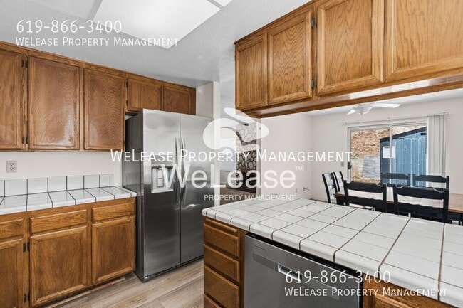 10270 Princess Joann Rd in Santee, CA - Building Photo - Building Photo