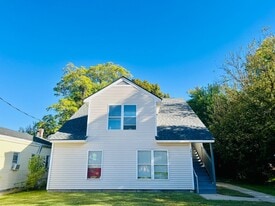 2433 Slevin St in Louisville, KY - Building Photo