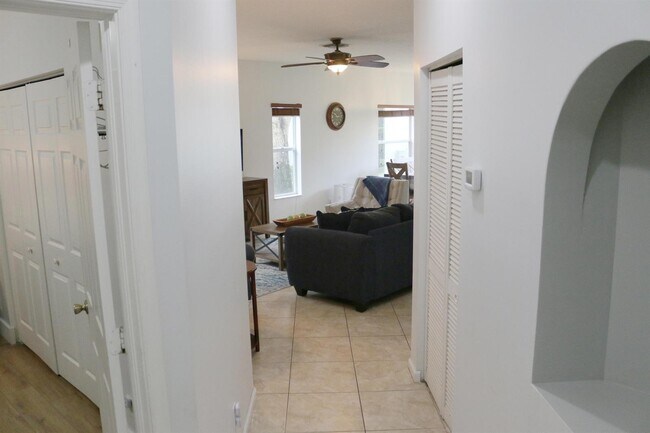12582 Shoreline Dr, Unit 12582 in Wellington, FL - Building Photo - Building Photo