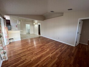 3037 Bonkirk Dr in Deltona, FL - Building Photo - Building Photo
