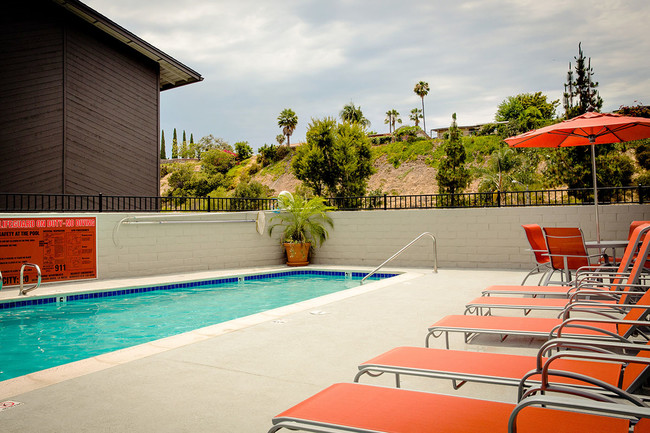 The Ridge on Jackson Apartments in La Mesa, CA - Building Photo - Building Photo