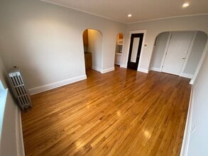 36 Madison St, Unit 4 in Somerville, MA - Building Photo - Building Photo