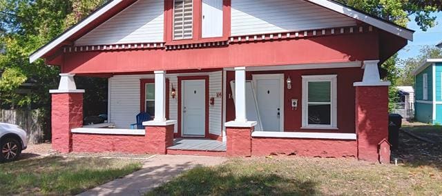 property at 107 E Hull St