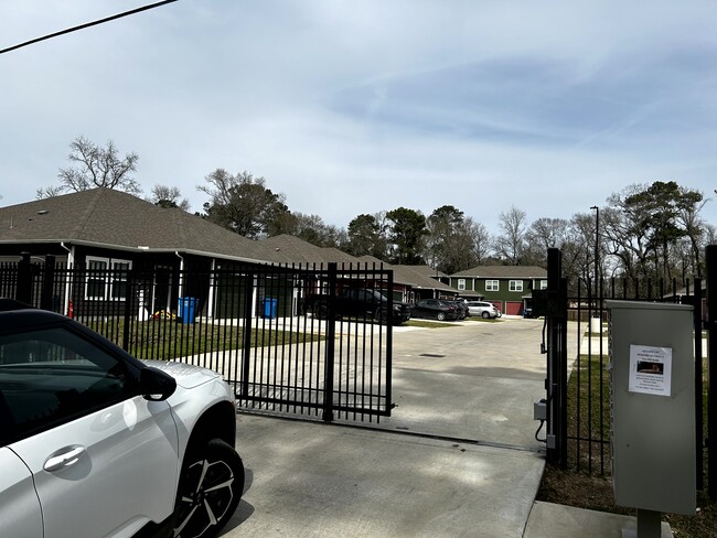 property at 21363 W Wallis Dr