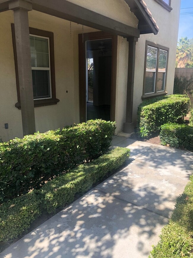 3395 Nimes Ln in Riverside, CA - Foto de edificio - Building Photo