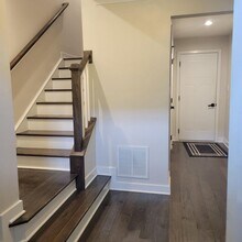 18109 Red Cedar Rd in Dumfries, VA - Foto de edificio - Building Photo