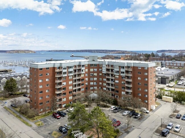 property at 148 Breakwater Dr