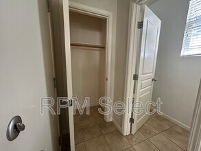 1208 Impressionist Loop in Roseville, CA - Building Photo - Building Photo