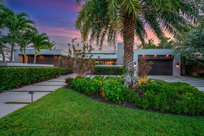 4011 Bayview Dr in Fort Lauderdale, FL - Building Photo - Building Photo