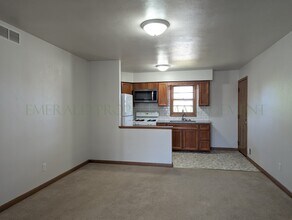 562 N Mulford Rd in Rockford, IL - Building Photo - Building Photo