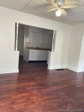 162 High St-Unit -B in Sprague, CT - Building Photo - Building Photo