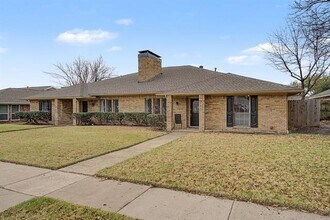 2126 Teakwood Ln in Plano, TX - Building Photo - Building Photo