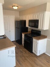 5908 Holiday Ln-Unit -B in North Richland Hills, TX - Building Photo - Building Photo