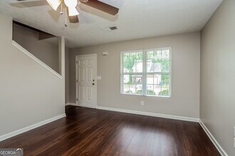 5175 Tussahaw Crossing in Mcdonough, GA - Building Photo - Building Photo