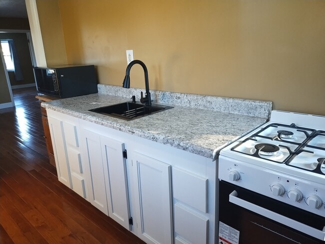 1817 Jefferson St, Unit Upper