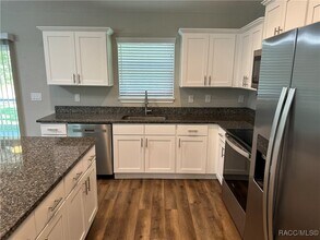 13 Locust Dr in Ocala, FL - Building Photo - Building Photo